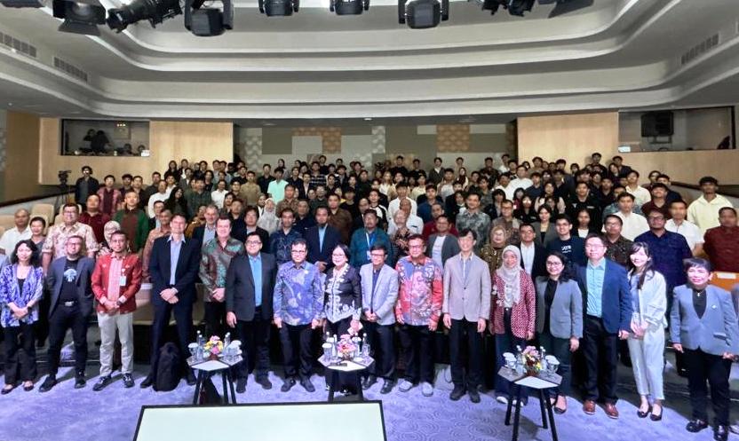 ai-jadi-katalis-transformasi-digital-telkom-university-gelar-connexus-summit-2025-di-bali