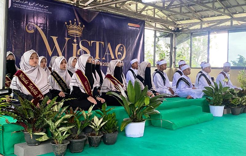 Wisuda Tahfidz Santri Pondok Bambu Ciseeng, Menanam Pendidikan Al-Qur’an Sejak Dini